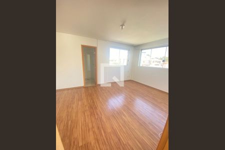 Quarto de apartamento para alugar com 4 quartos, 277m² em Cabral, Contagem