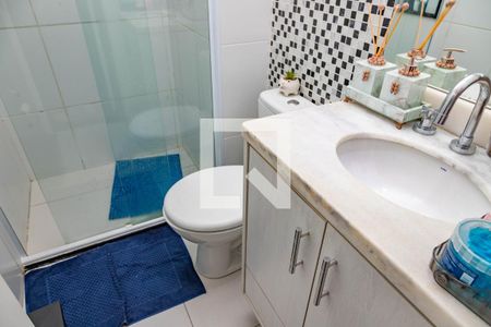 Apartamento à venda com 156m², 3 quartos e 3 vagas Apartamento à venda com 156m², 3 quartos e 3 vagasBanheiro da suíte