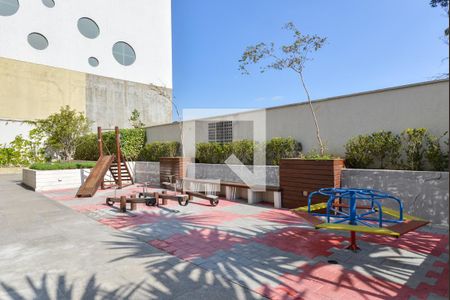 Apartamento à venda com 156m², 3 quartos e 3 vagas Apartamento à venda com 156m², 3 quartos e 3 vagasÁrea comum - Playground