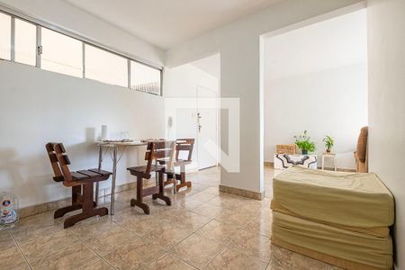 Sala de apartamento à venda com 3 quartos, 71m² em Alto de Pinheiros, São Paulo