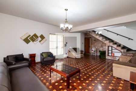 Sala de Estar de casa para alugar com 3 quartos, 214m² em Água Fria, São Paulo