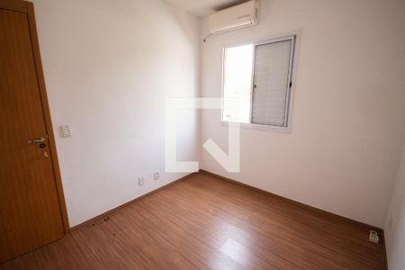 Quarto 2 de apartamento para alugar com 2 quartos, 43m² em Residencial Parque dos Servidores, Ribeirão Preto