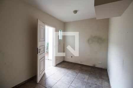 Casa de condomínio à venda com 575m², 4 quartos e 6 vagas Casa de condomínio à venda com 575m², 4 quartos e 6 vagasQuarto de Serviço