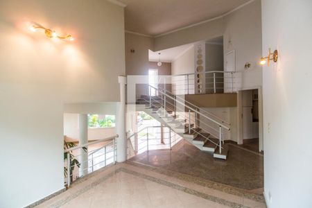 Casa de condomínio à venda com 575m², 4 quartos e 6 vagas Casa de condomínio à venda com 575m², 4 quartos e 6 vagasSala de Jantar