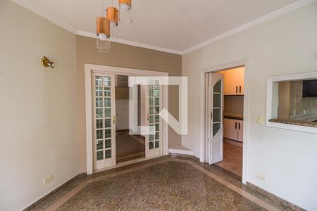 Casa de condomínio à venda com 575m², 4 quartos e 6 vagas Casa de condomínio à venda com 575m², 4 quartos e 6 vagasSala de Jantar