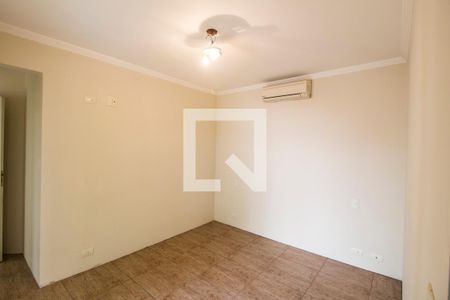 Casa de condomínio à venda com 575m², 4 quartos e 6 vagas Casa de condomínio à venda com 575m², 4 quartos e 6 vagasSuíte master 4