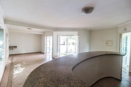 Casa de condomínio à venda com 575m², 4 quartos e 6 vagas Casa de condomínio à venda com 575m², 4 quartos e 6 vagasÁrea gourmet