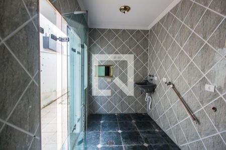 Casa de condomínio à venda com 575m², 4 quartos e 6 vagas Casa de condomínio à venda com 575m², 4 quartos e 6 vagasÁrea de Serviço