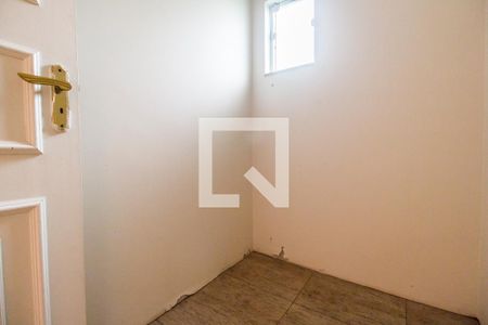 Casa de condomínio à venda com 575m², 4 quartos e 6 vagas Casa de condomínio à venda com 575m², 4 quartos e 6 vagasCloset da suíte 4