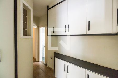 Casa de condomínio à venda com 575m², 4 quartos e 6 vagas Casa de condomínio à venda com 575m², 4 quartos e 6 vagasCozinha