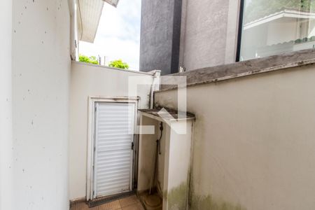 Casa de condomínio à venda com 575m², 4 quartos e 6 vagas Casa de condomínio à venda com 575m², 4 quartos e 6 vagasCorredor