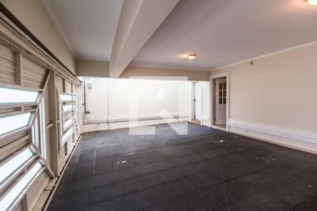 Casa de condomínio à venda com 575m², 4 quartos e 6 vagas Casa de condomínio à venda com 575m², 4 quartos e 6 vagasGaragem