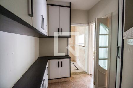 Casa de condomínio à venda com 575m², 4 quartos e 6 vagas Casa de condomínio à venda com 575m², 4 quartos e 6 vagasCozinha