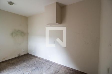 Casa de condomínio à venda com 575m², 4 quartos e 6 vagas Casa de condomínio à venda com 575m², 4 quartos e 6 vagasQuarto de Serviço