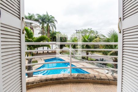 Casa de condomínio à venda com 575m², 4 quartos e 6 vagas Casa de condomínio à venda com 575m², 4 quartos e 6 vagasVaranda