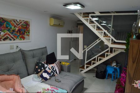 Sala de casa de condomínio à venda com 2 quartos, 70m² em Taquara, Rio de Janeiro