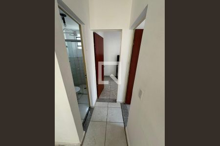 Banheiro de apartamento para alugar com 2 quartos, 60m² em Califórnia, Belo Horizonte