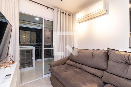 Sala de Estar de apartamento à venda com 2 quartos, 56m² em Vila Santa Maria, São Paulo