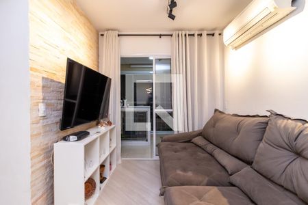 Sala de Estar de apartamento à venda com 2 quartos, 56m² em Vila Santa Maria, São Paulo