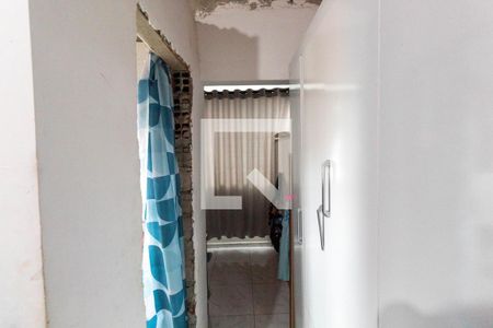 Banheiro Corredor de casa para alugar com 2 quartos, 40m² em Jardim Belem, São Paulo