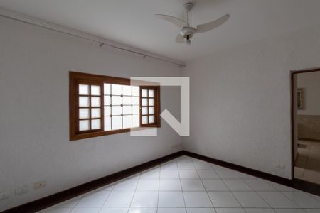 Sala de casa à venda com 3 quartos, 250m² em Vila Lais, São Paulo