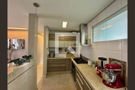 Cozinha de apartamento à venda com 3 quartos, 100m² em Nova Suíça, Belo Horizonte