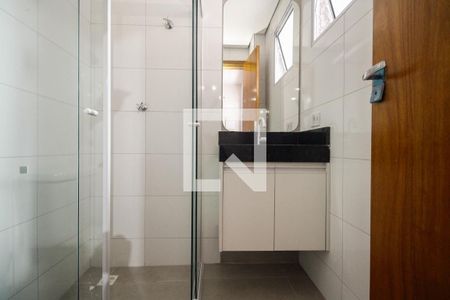 Banheiro  de apartamento para alugar com 1 quarto, 29m² em Vila Esperança, São Paulo