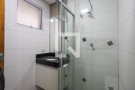 Banheiro de apartamento para alugar com 1 quarto, 30m² em Vila Esperança, São Paulo