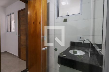 Banheiro de apartamento para alugar com 1 quarto, 30m² em Vila Esperança, São Paulo