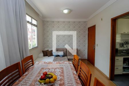 Sala de apartamento à venda com 3 quartos, 65m² em Padre Eustáquio, Belo Horizonte