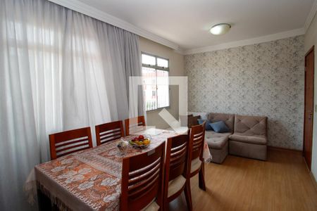 Sala de apartamento à venda com 3 quartos, 65m² em Padre Eustáquio, Belo Horizonte