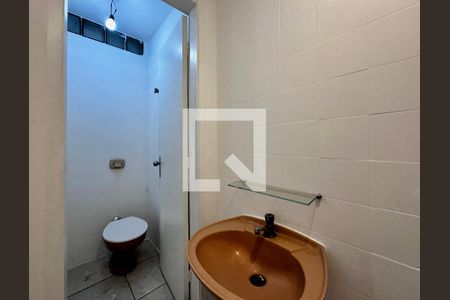 Lavabo de casa à venda com 3 quartos, 180m² em Jardim das Acacias, São Paulo