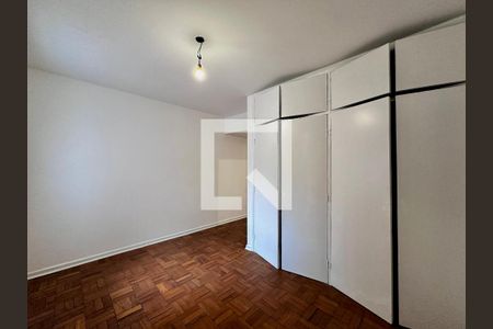 Suíte de casa à venda com 3 quartos, 180m² em Jardim das Acacias, São Paulo