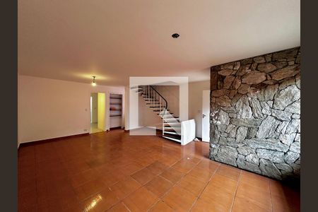 Sala de casa à venda com 3 quartos, 180m² em Jardim das Acacias, São Paulo