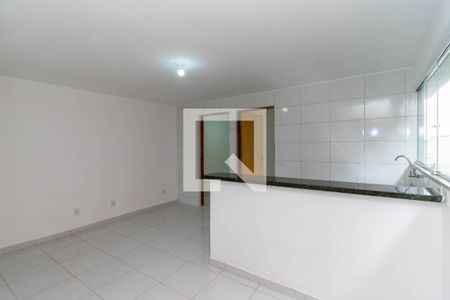 Sala de casa para alugar com 2 quartos, 45m² em Jardim Vera Cruz(zona Leste), São Paulo