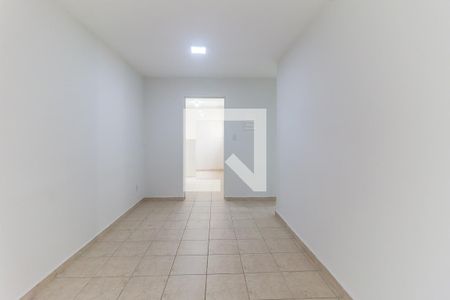 Sala de apartamento para alugar com 2 quartos, 42m² em Jardim Marica, Mogi das Cruzes