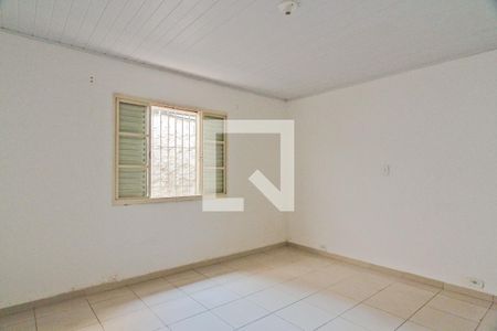 Quarto 1 de casa para alugar com 2 quartos, 101m² em Vila Palmeiras, São Paulo