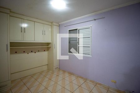 Quarto 1 de apartamento para alugar com 2 quartos, 50m² em Vila Carmosina, São Paulo