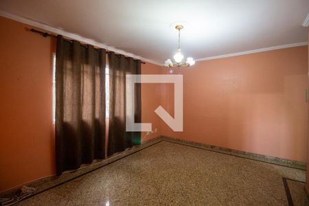 Sala de apartamento para alugar com 2 quartos, 50m² em Vila Carmosina, São Paulo