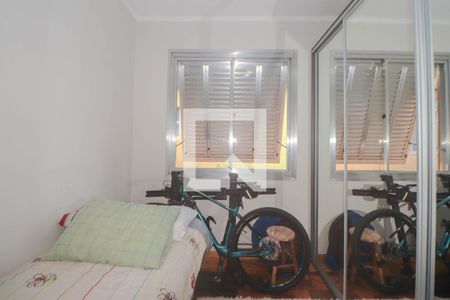 Quarto 1 de apartamento para alugar com 2 quartos, 61m² em Navegantes, Porto Alegre