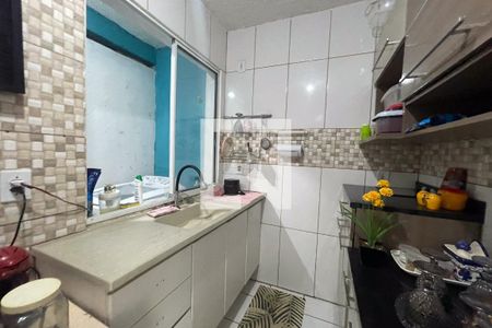 Cozinha de casa de condomínio para alugar com 2 quartos, 47m² em Santa Cruz da Serra, Duque de Caxias