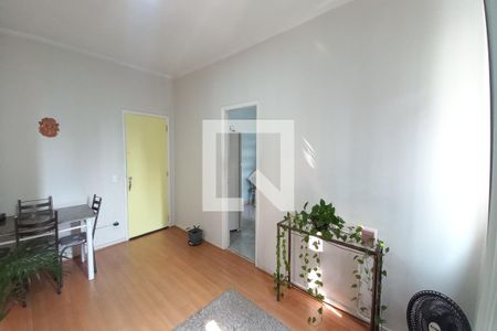 Sala de apartamento para alugar com 1 quarto, 55m² em Centro, Campinas