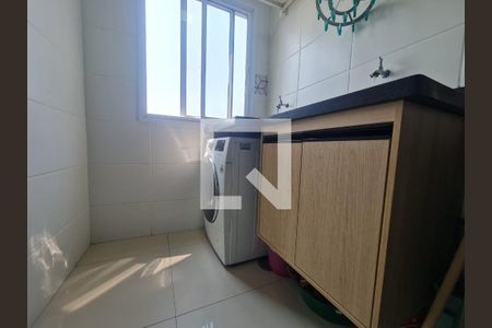 Apartamento à venda com 47m², 2 quartos e 1 vaga Apartamento à venda com 47m², 2 quartos e 1 vagaCozinha e Área de Serviço
