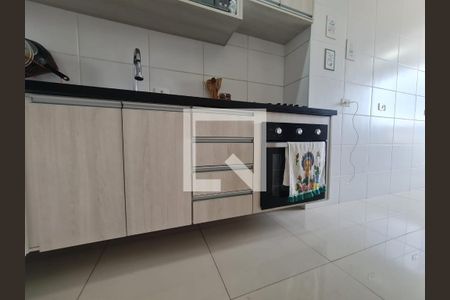 Apartamento à venda com 47m², 2 quartos e 1 vaga Apartamento à venda com 47m², 2 quartos e 1 vagaCozinha e Área de Serviço