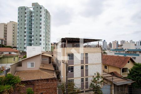 Vista da Suíte de apartamento para alugar com 3 quartos, 90m² em Floresta, Belo Horizonte