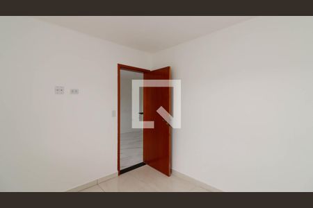 Quarto 1 de apartamento para alugar com 2 quartos, 39m² em Vila Silvia, São Paulo