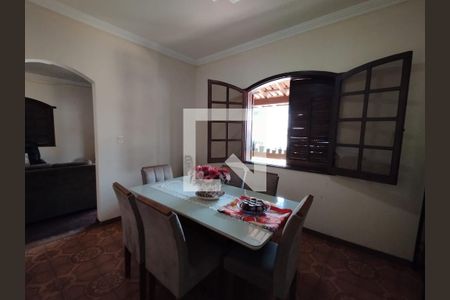 Sala de Jantar de casa para alugar com 5 quartos, 263m² em Milionários, Belo Horizonte