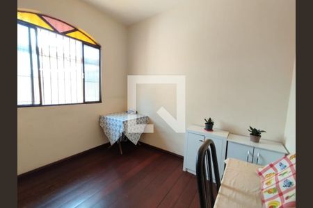 Quarto 1 de casa para alugar com 5 quartos, 263m² em Milionários, Belo Horizonte