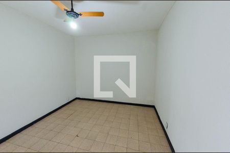 Quarto 1 de casa para alugar com 2 quartos, 59m² em Bonfim, Belo Horizonte