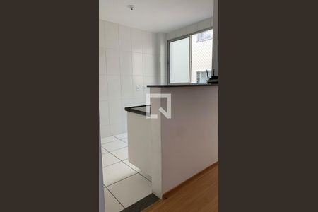 Cozinha de apartamento à venda com 2 quartos, 45m² em Chácara Cotia, Contagem